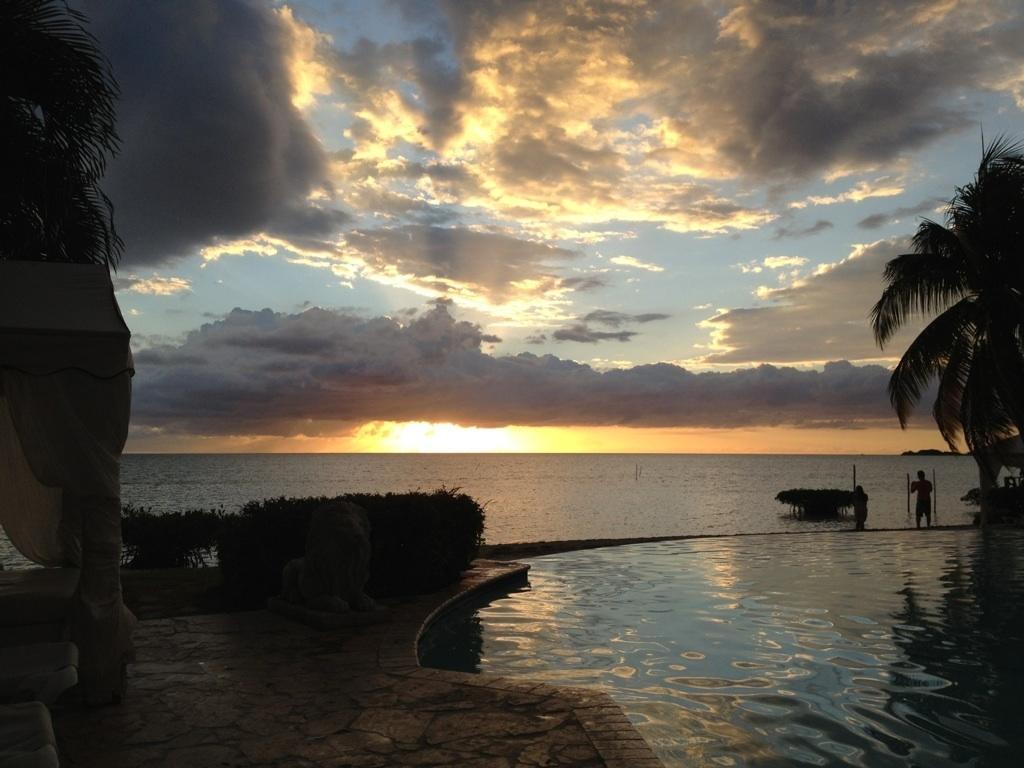 Grand Bahia Ocean View Hotel 카보조로 외부 사진